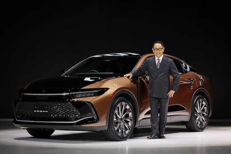 トヨタ新型「クラウン」　4車系グローバルカーに転身
