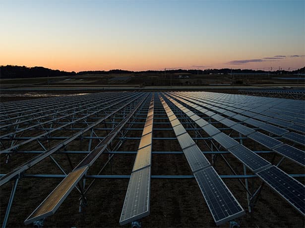 アパレル企業のカナダグース、太陽光発電への投資開始