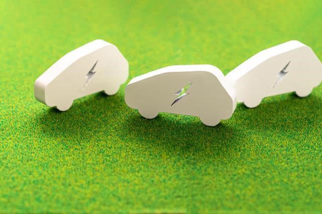EV充電インフラ拡充へ　プラゴ、総合リース会社3社から資金調達
