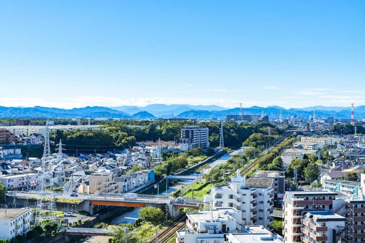 東京都町田市、遊休地活用しEVバイクバッテリーシェアサービス開始