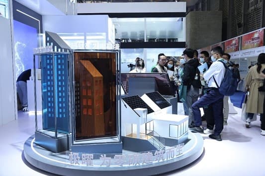 ペロブスカイト太陽電池の大面積化や量産、発電所実証に挑む中国