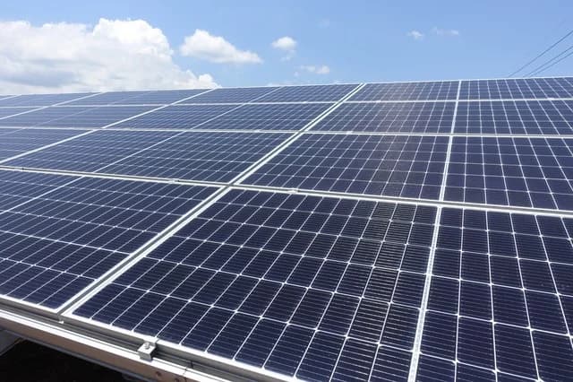 世界最大グリーン水素PJに、1GW太陽光パネル提供　ジンコソーラー