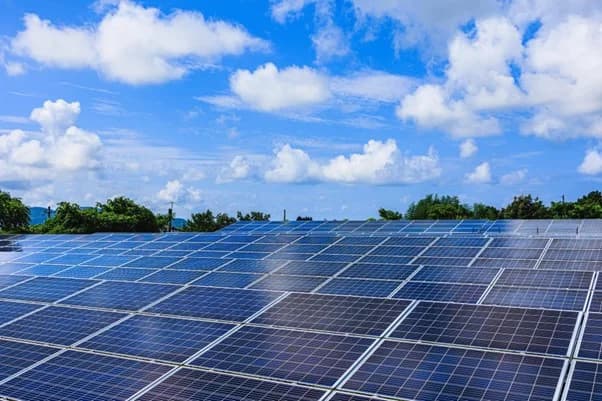 ERE、和歌山のメガソーラーをリパワリング　太陽光発電パネルは再資源化へ