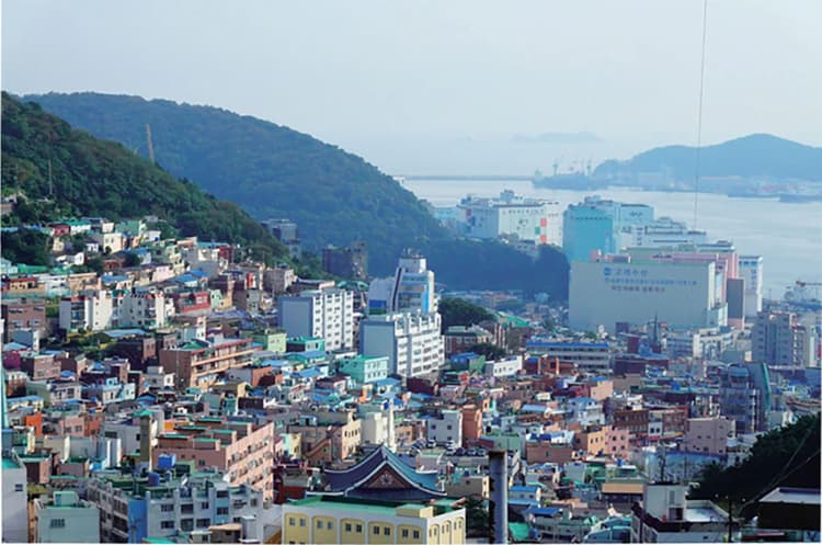 世界を巡る写真家が世界の地域を紹介する新企画　第1弾は韓国釜山