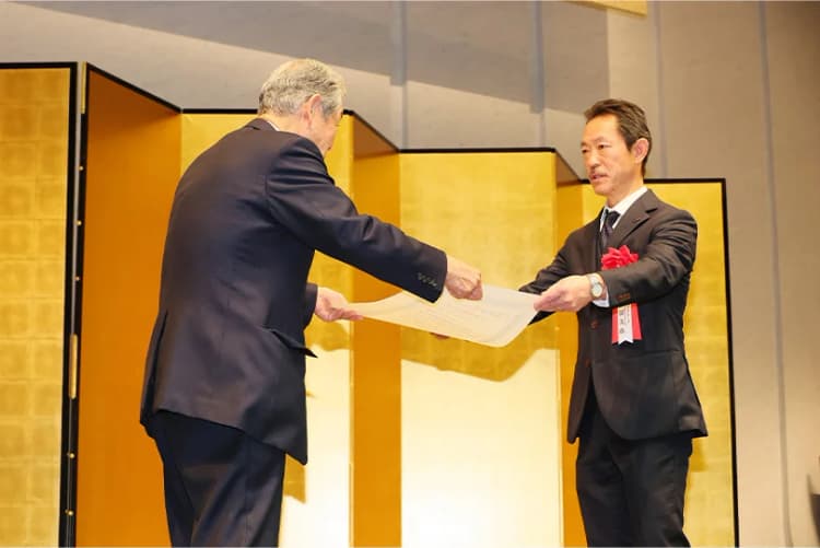 自動車＆蓄電池サプライチェーン企業間でデータ連携　NTTデータらが支援