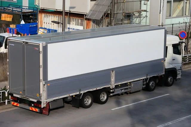 みずほ銀ら、廃トラック架装のアルミニウムを再資源化　クローズドループで