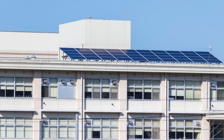 ハンファジャパン、大阪府内の教育施設3件に太陽光発電を無償提供　募集開始