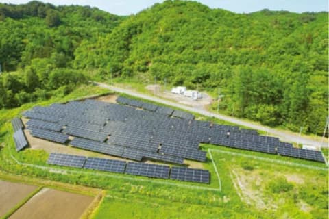 ハイブリッド蓄電所内の太陽光発電所が稼働　岩手銀・日本ガイシら実証開始
