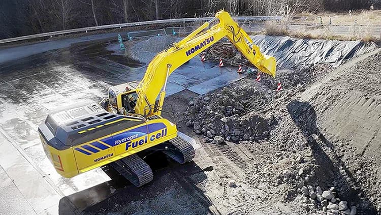 日本初、建設現場に水素燃料電池ショベル　静寂性・脱炭素を評価も充填に課題