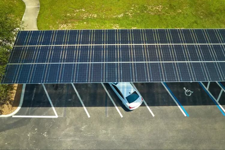 ソーラーカーポート導入に最大1億円補助、蓄電池・EVも対象　2次公募
