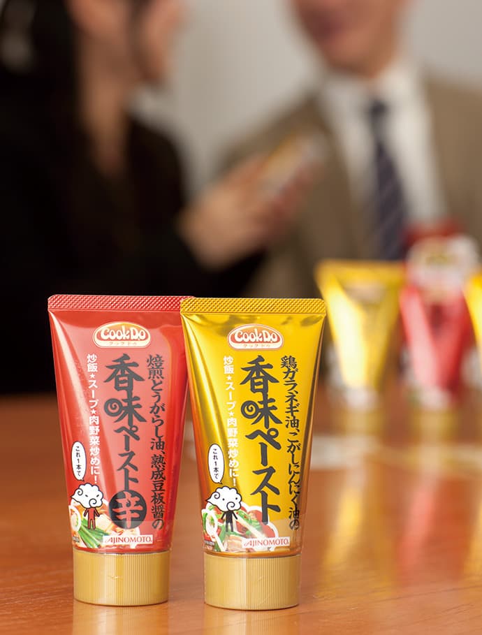 不便の解消とパッケージの工夫、 テスト販売で売れる方法を追求 味の素「Cook Do®」香味ペースト