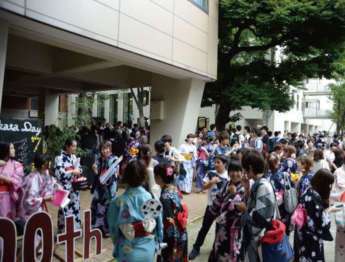 創立100周年の上智大学、新たなビジュアルアイデンティティを策定