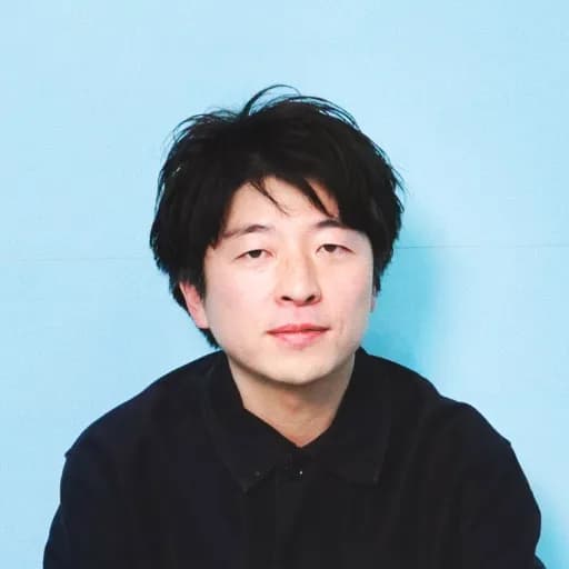 井手 康喬 の写真