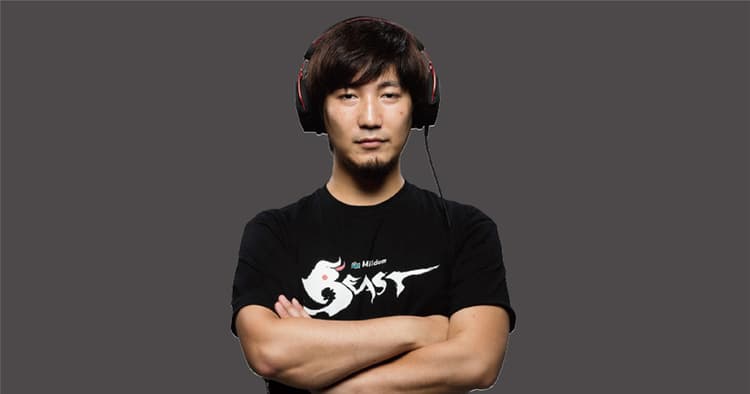 プロ・ゲーマーとして3社がスポンサード 社会の理解がない時から、プロとしての姿勢を貫く