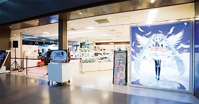 初音ミクのコンセプトショップ「ウイングショップ」が羽田空港に期間限定オープン!