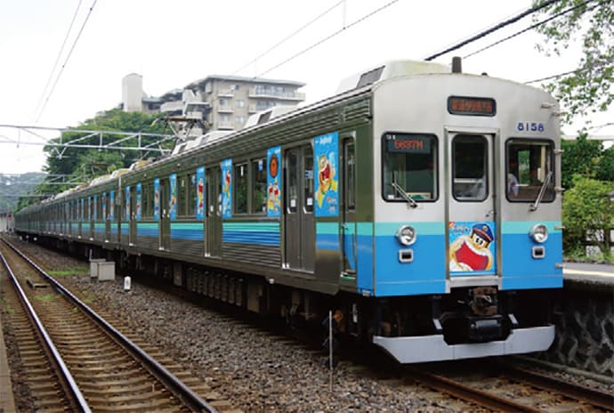 ガリガリ君のラッピング電車で伊豆の海をPR-OOHの秀逸事例42連発