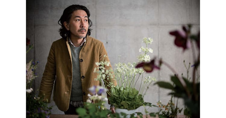 花を「メディア」ととらえ社会課題にも向き合う 華道家・片桐功敦氏の広告観