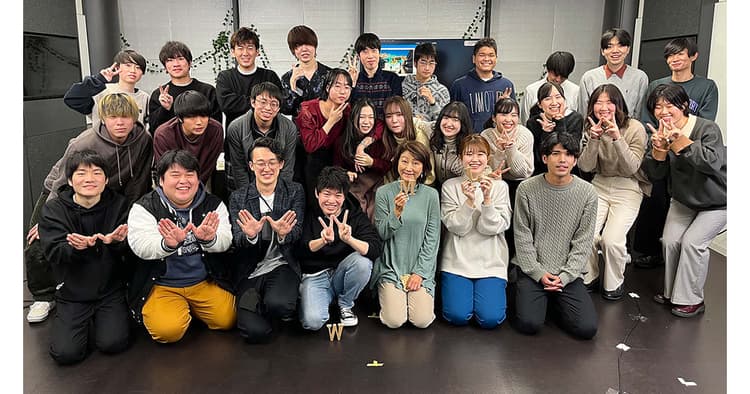 京産大・脇浜紀子ゼミ、生番組の制作から学ぶチームビルディング