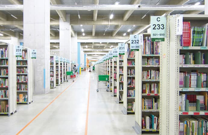朝ごはんワゴンにマッサージルーム...アマゾンのオフィスに潜入