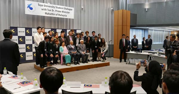 東洋大にマレーシアの首相が来校 その取材対応は?