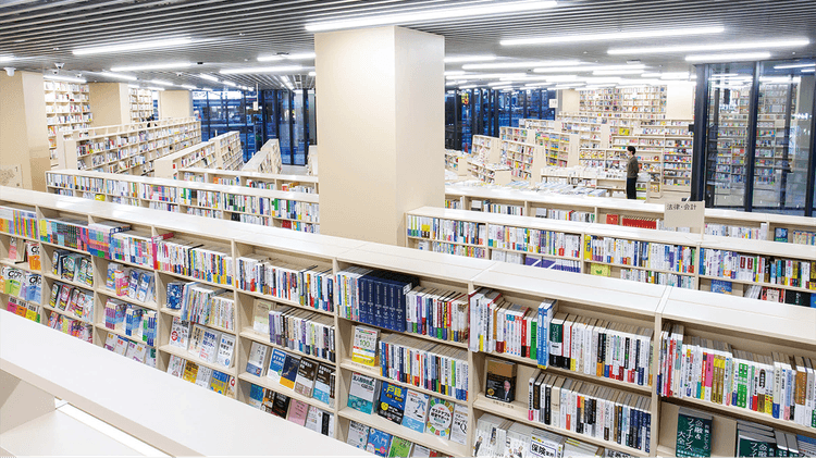 「本で勝負する」覚悟が表れた新たな書店空間