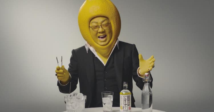 あの名作CMを梅沢富美男が再現「こだわり酒場のレモンサワー」CM制作の裏側