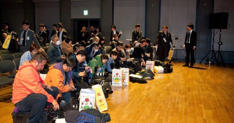 おなじみのキャラクターが引退!ベビースター「引継ぎ式」のPRイベントを採点