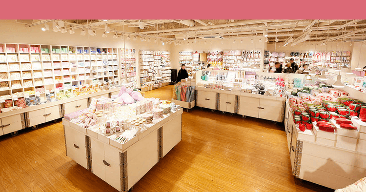 フライングタイガー流「今すぐ買いたくなる」売り場の導線づくり