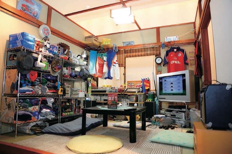 六本木ヒルズに90年代男子部屋を再現した「ウイイレ部屋」が出現