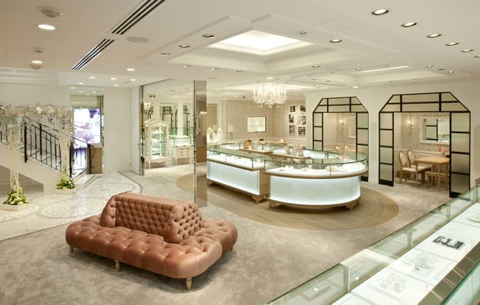 「STAR JEWERY」旗艦店でロイヤル顧客育成、平均顧客単価は既存店上回る