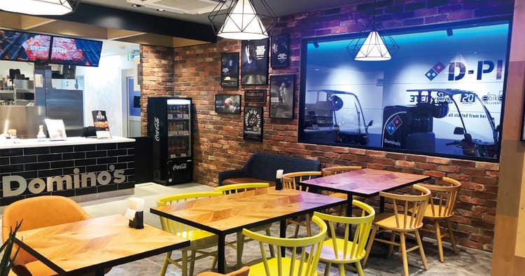 国内600店舗の「ドミノ・ピザ」 新デザインの店舗が銀座に