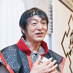 ニンジャを世界に売り込む 元アナウンサー・三重県伊賀市長のPR力