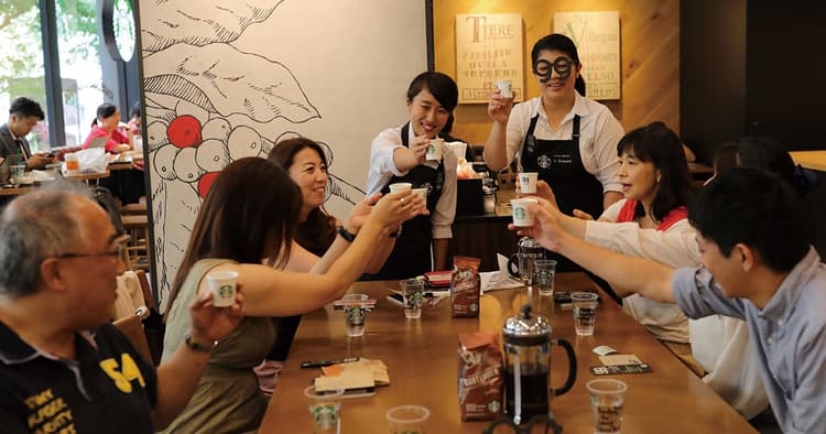 スタバの顧客体験=「つながり」づくり 店舗とパートナー起点に