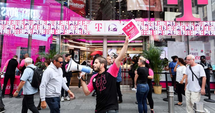T-Mobileとタコベルのコラボが話題 共同ブランディングのPR効果