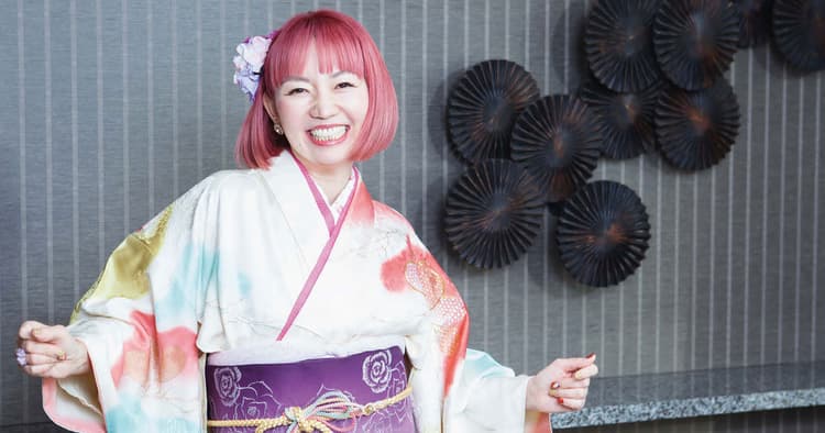 伝統的な古典落語で海外にも笑いを届ける 琉水亭はなびの広告観
