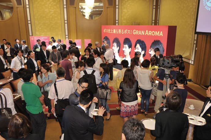 SMAP出演、サントリー「BOSS」CM発表会のパブリシティ効果とは?