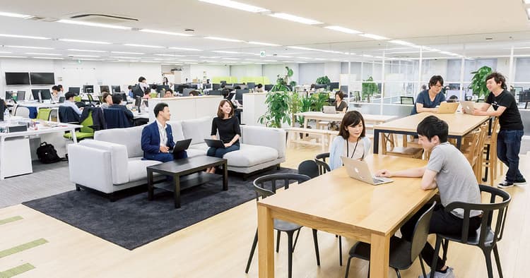 医療マンガもずらり!医師向けサイト運営「メドピア」の新オフィス