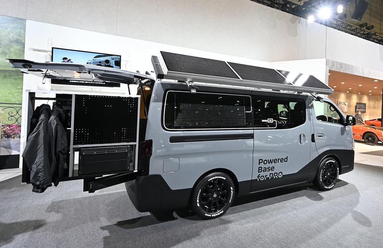 トリナ、日産の業務用モデル車へ太陽光発電パネル提供