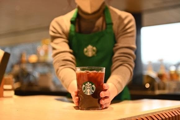 スタバ、店内グラスを全国展開へ 3月末に1,500店で導入