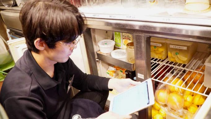 AIによる自動発注などで食品ロスを削減へ ワタミ150店舗に導入