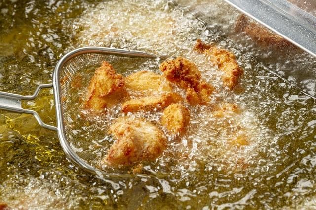 外食店舗の廃食用油、国産ジェット燃料の原料に供給 コロワイド