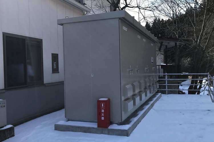 群馬県上野村に「地域マイクログリッド」 太陽光発電設備が完成