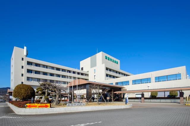 医療機関にEV充電器提案 エネチェンジとアルフレッサが協業