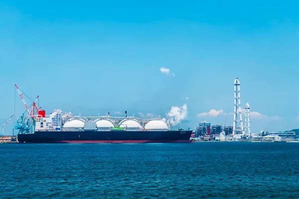 最強寒波が引き金となった電力の市場高騰、その後の財務改善策とは