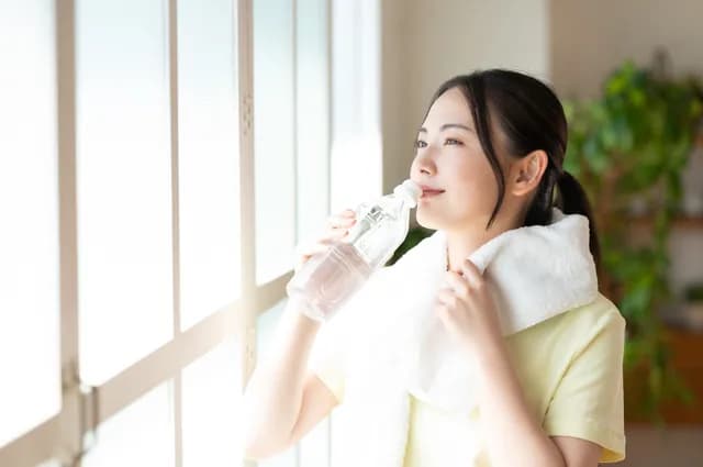 「デカボスコア」でCO2削減率を見える化 商品購入の新たな選択肢へ