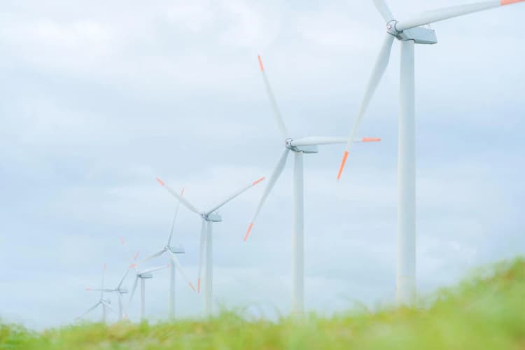 陸上風力第3回入札、最低落札価格は13.00円/kWh、追加入札実施