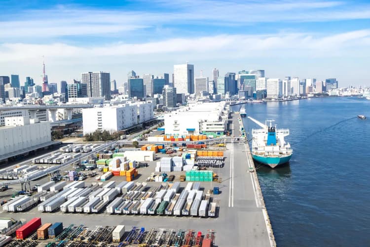 IRENAと中東・港湾運営企業、港・海上物流の脱炭素で協力