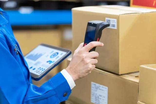 日立、サプライチェーン上の出荷品を一元管理 サントリーグループで運用開始