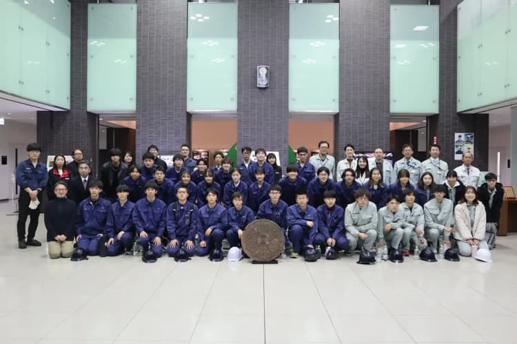 豊田市、マンホール蓋のアップサイクル試み 産学官連携で全国初