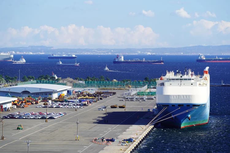 横浜・神戸港で水素燃料による荷役機械の稼働実証 商船三井、岩谷らが参画